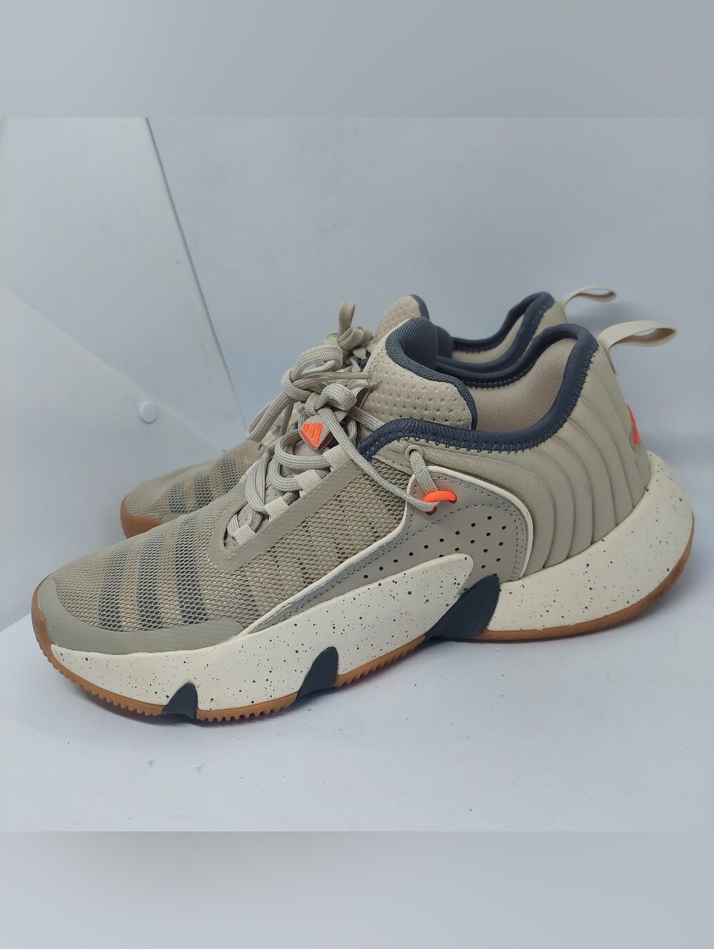 Adidas Trae Unlimited Basketball Shoes Wonder Beige Carbon IE9358 Mens Size 10